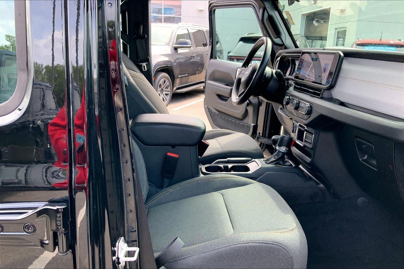 2024 Jeep Gladiator Sport