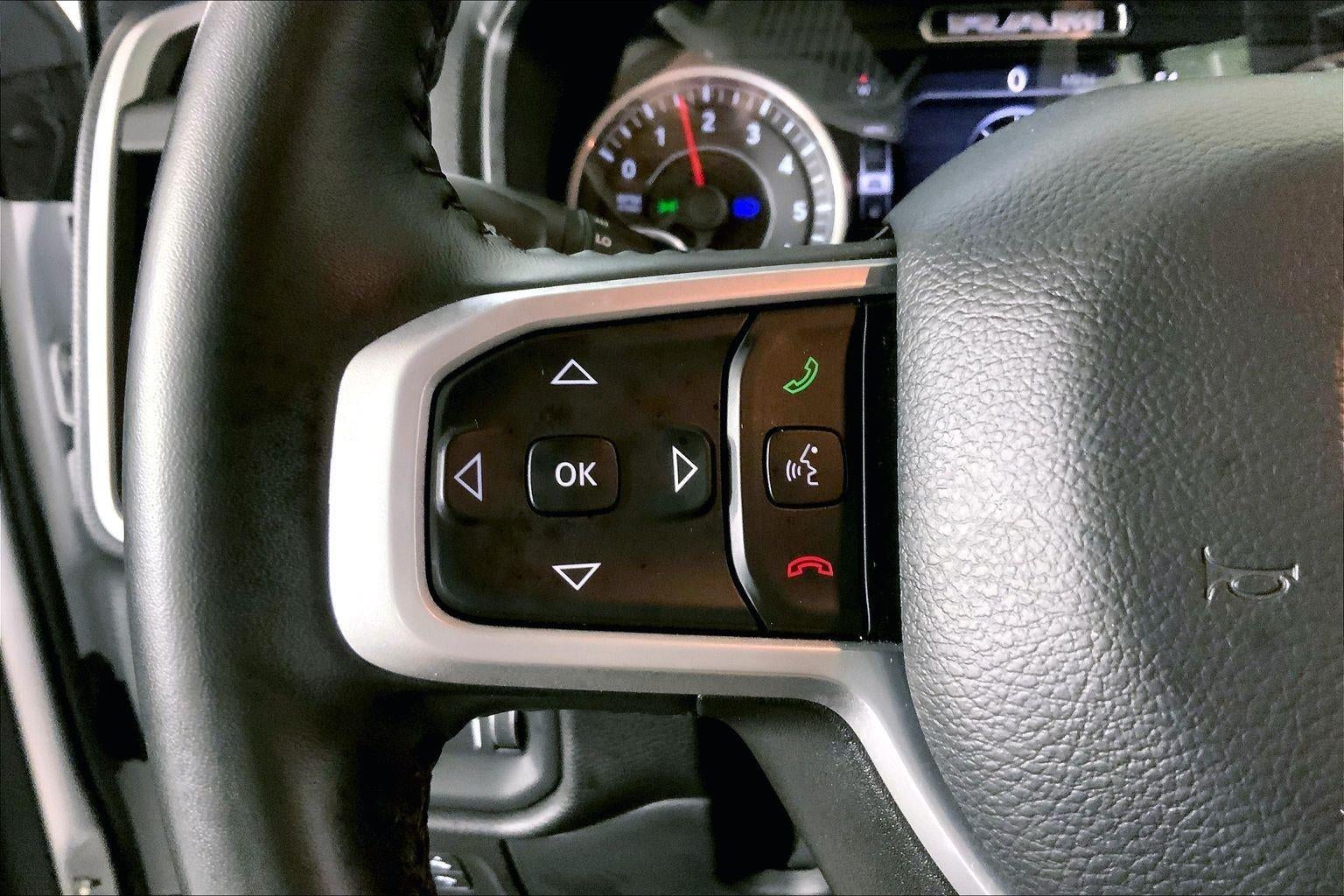 2022 RAM 1500 Big Horn Crew Cab 4x4 5'7' Box