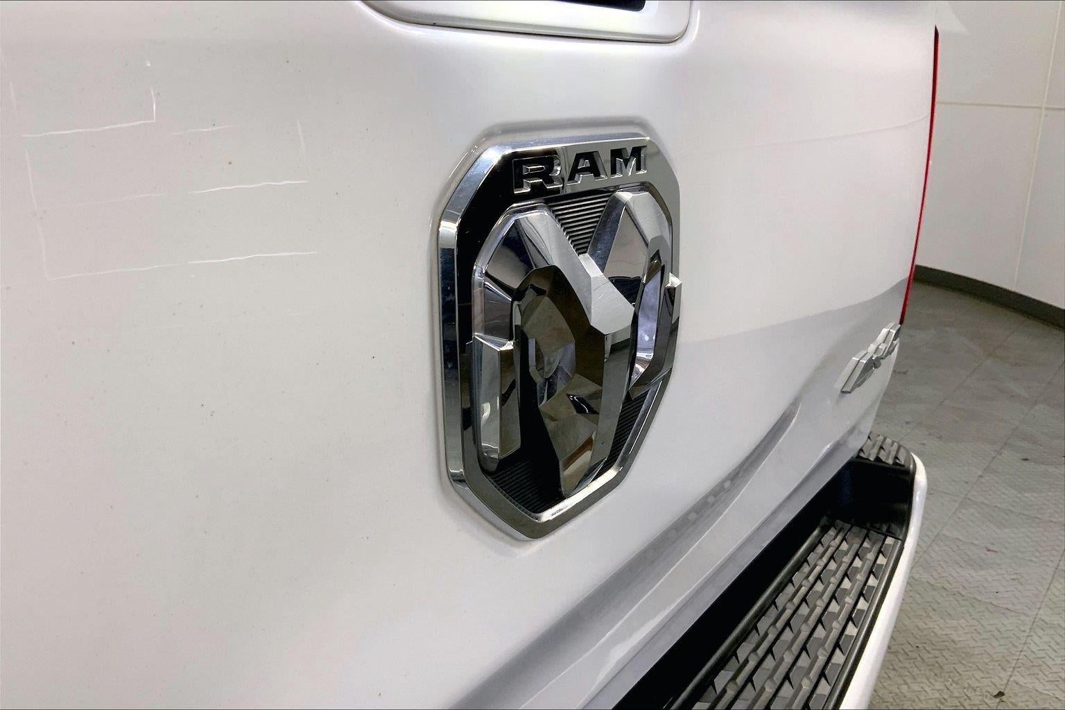 2022 RAM 1500 Big Horn Crew Cab 4x4 6'4' Box