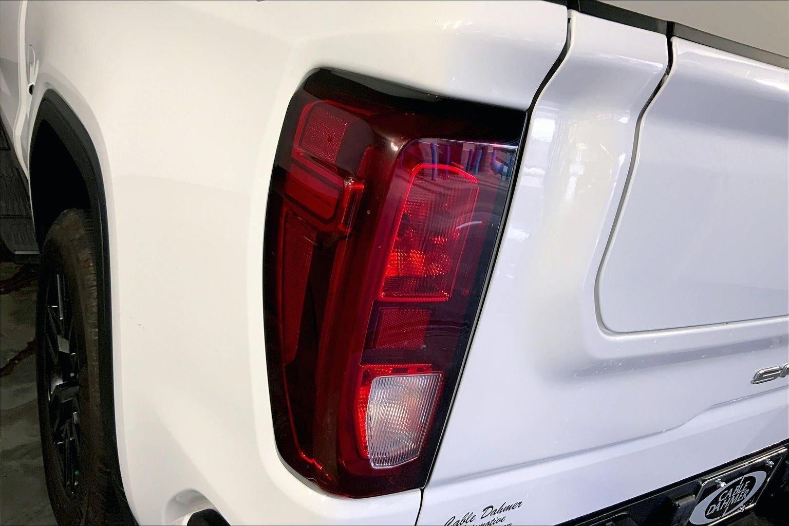 2022 GMC Sierra 1500 4WD Crew Cab Short Box Elevation