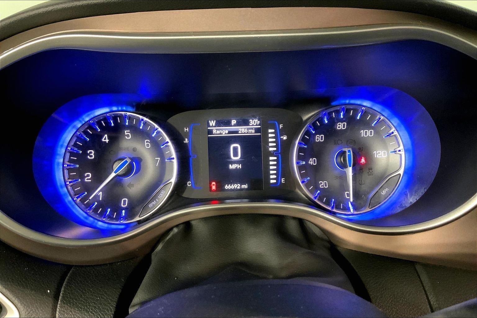 2024 Chrysler Voyager LX