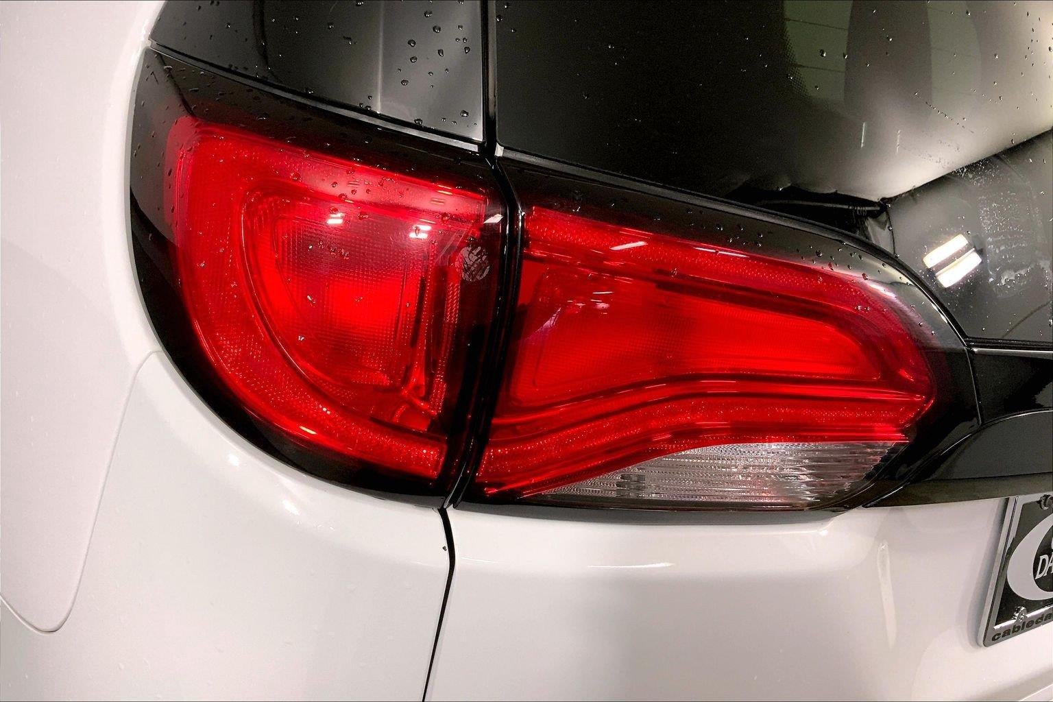 2024 Chrysler Voyager LX