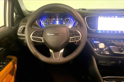 2023 Chrysler Pacifica Hybrid Pinnacle