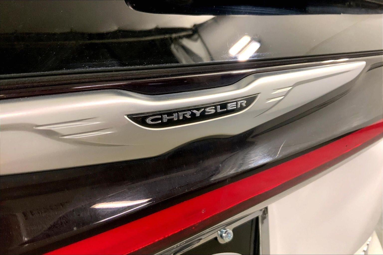 2024 Chrysler Pacifica Hybrid Select