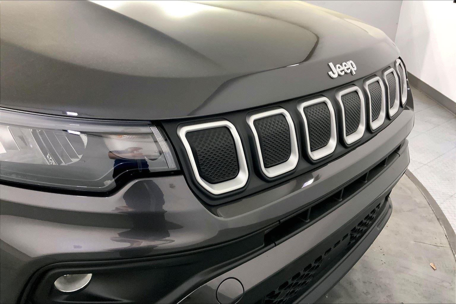 2022 Jeep Compass Latitude Lux 4x4