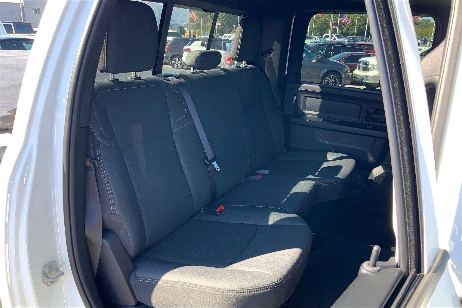 2024 RAM 3500 Tradesman Crew Cab 4x4 6'4' Box