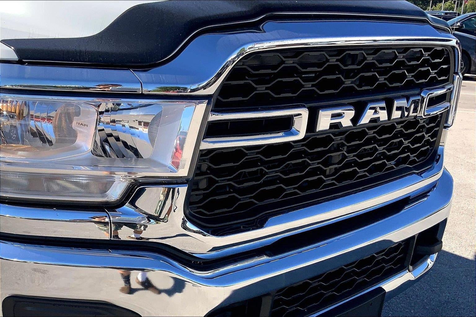 2024 RAM 3500 Tradesman Crew Cab 4x4 6'4' Box