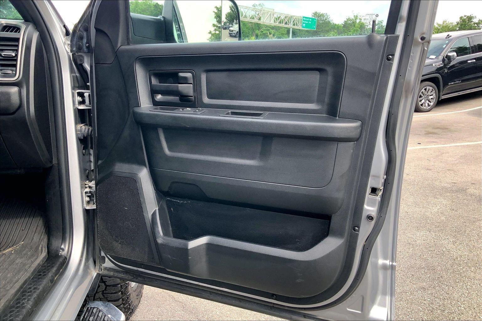 2021 RAM 2500 Tradesman Crew Cab 4x4 6'4' Box
