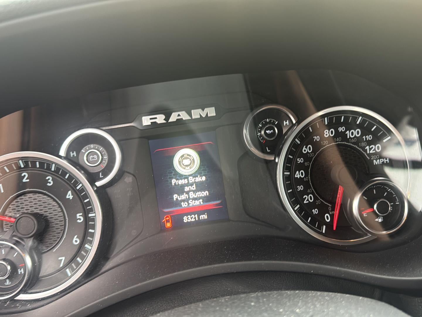 2024 RAM 2500 Tradesman Crew Cab 4x4 6'4' Box