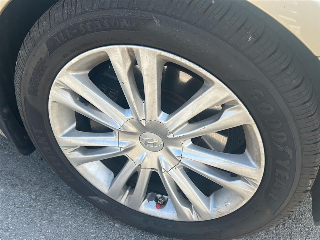 2010 Hyundai Genesis 4DR SDN V8