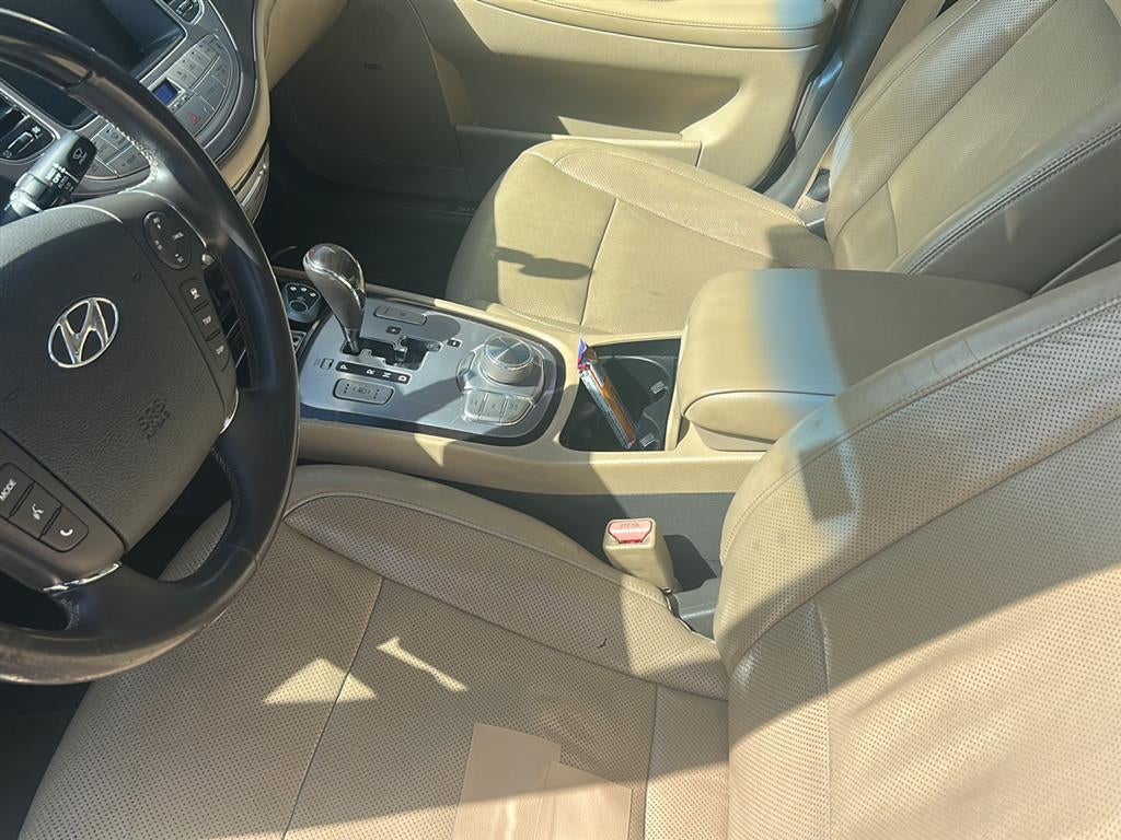 2010 Hyundai Genesis 4DR SDN V8
