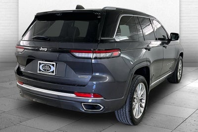 2022 Jeep Grand Cherokee Summit