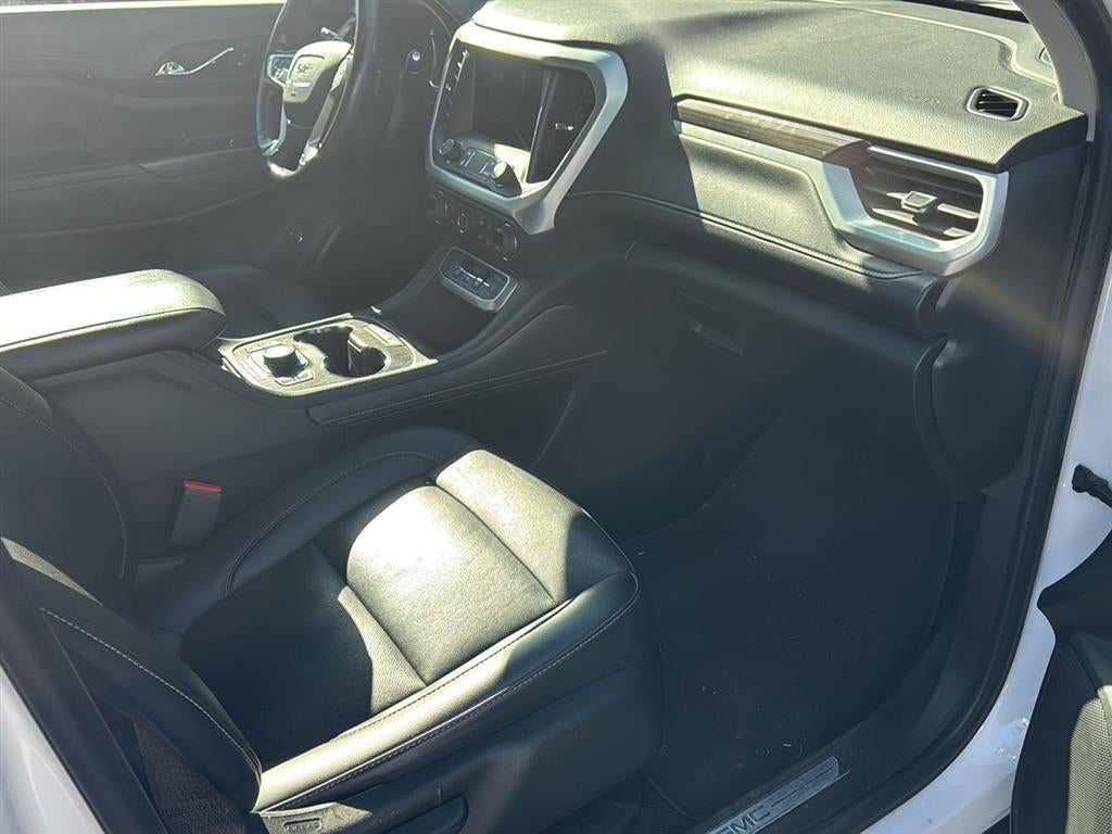 2021 GMC Acadia SLT