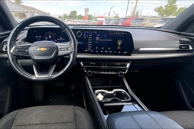2024 Chevrolet Traverse FWD LT