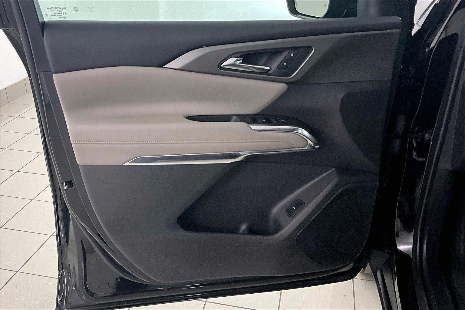 2025 Chevrolet Traverse FWD LT