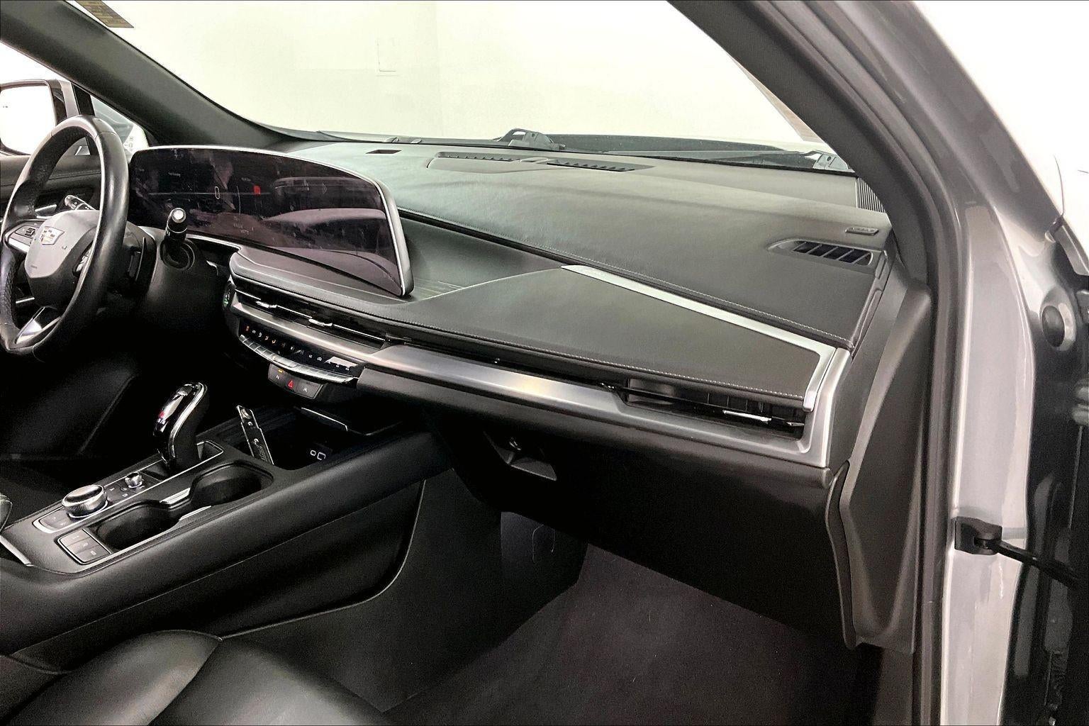 2024 Cadillac XT4 AWD Premium Luxury