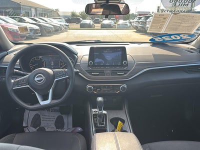 2025 Nissan Altima SV