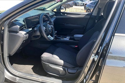 2025 Kia K5 LXS