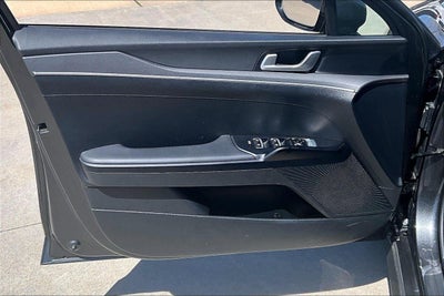 2025 Kia K5 LXS