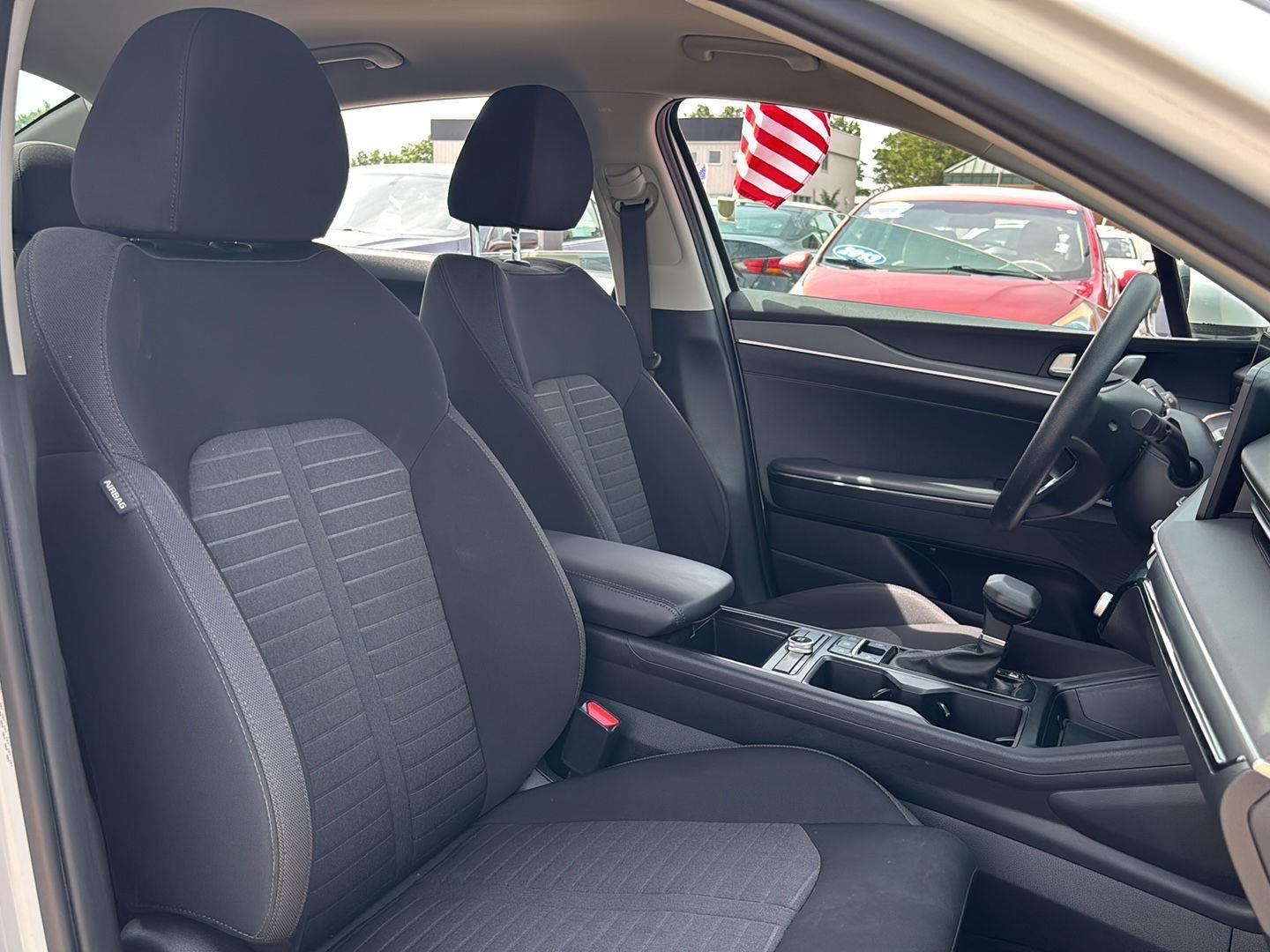 2025 Kia K5 LXS