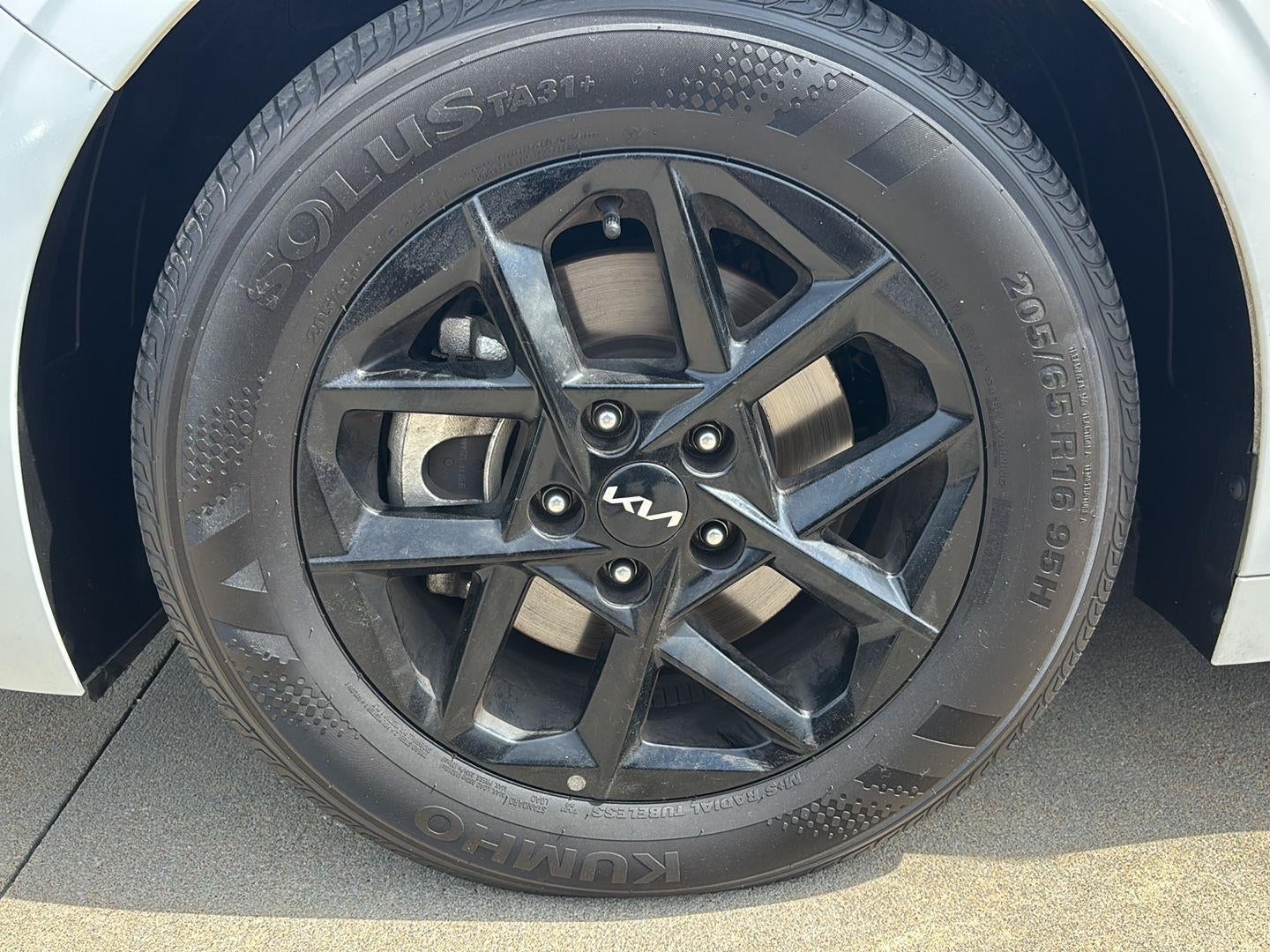 2025 Kia K5 LXS