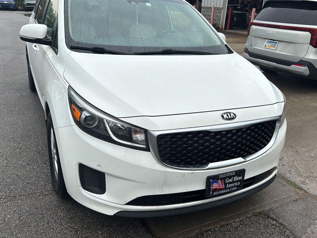 2017 Kia Sedona LX