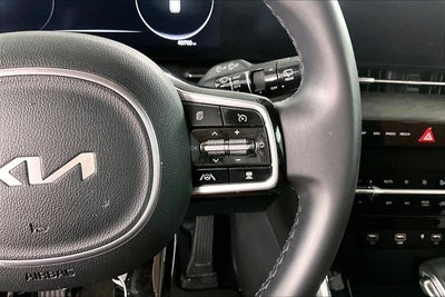 2024 Kia Carnival SX