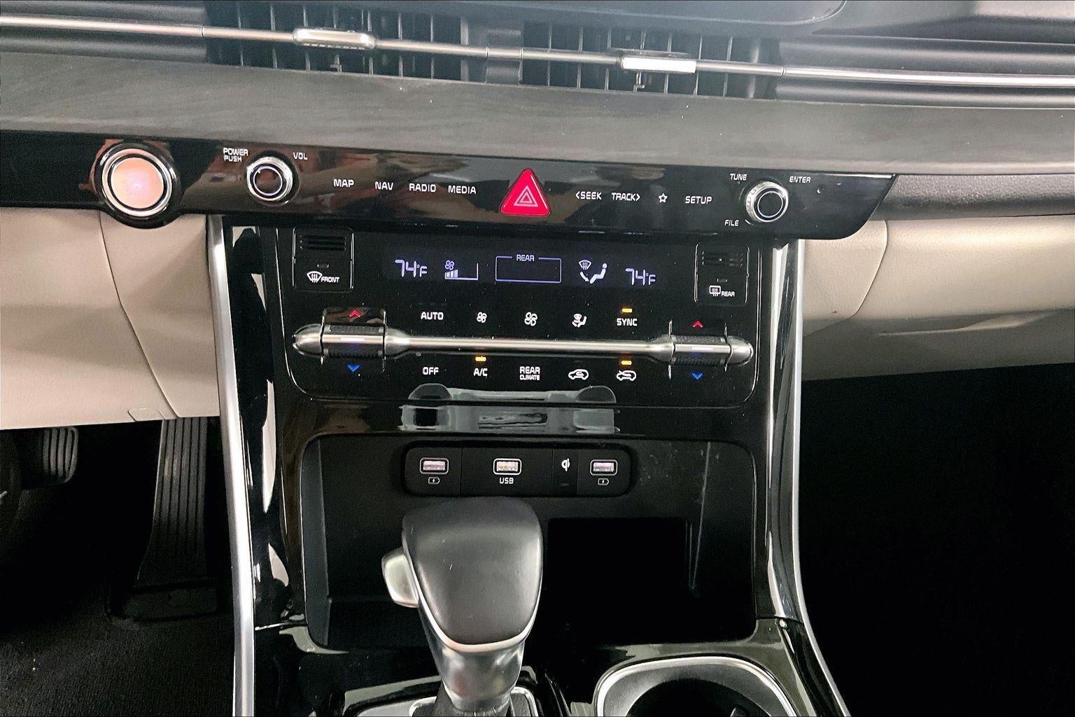 2023 Kia Carnival SX